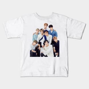 Stray kids Kids T-Shirt